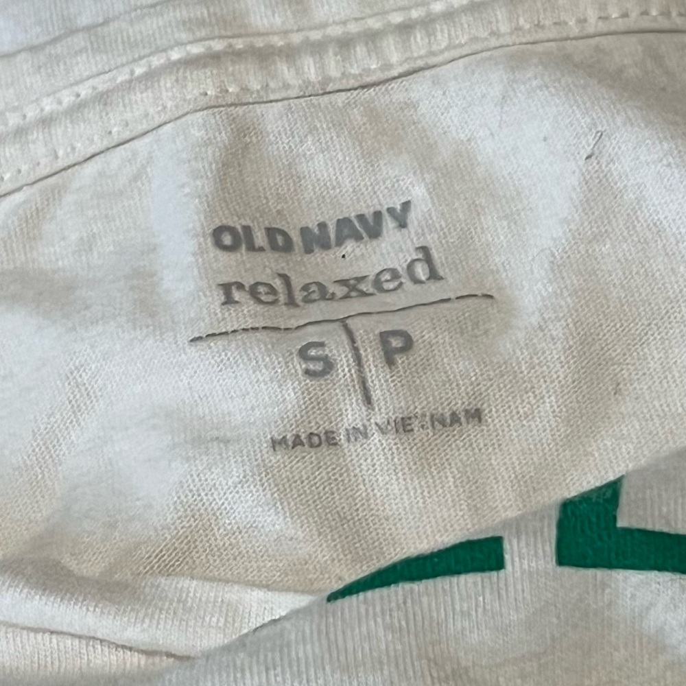 ‼️LAST CHANCE‼️ Old Navy White Relaxed Fit St. Patrick’s Day Tee ☘️ - Picture 3 of 5